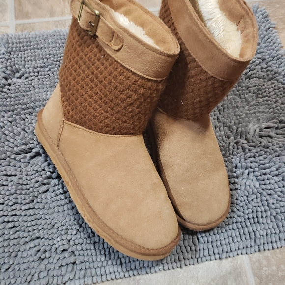 Lamo faux fur lined boots - Picture 6 of 7